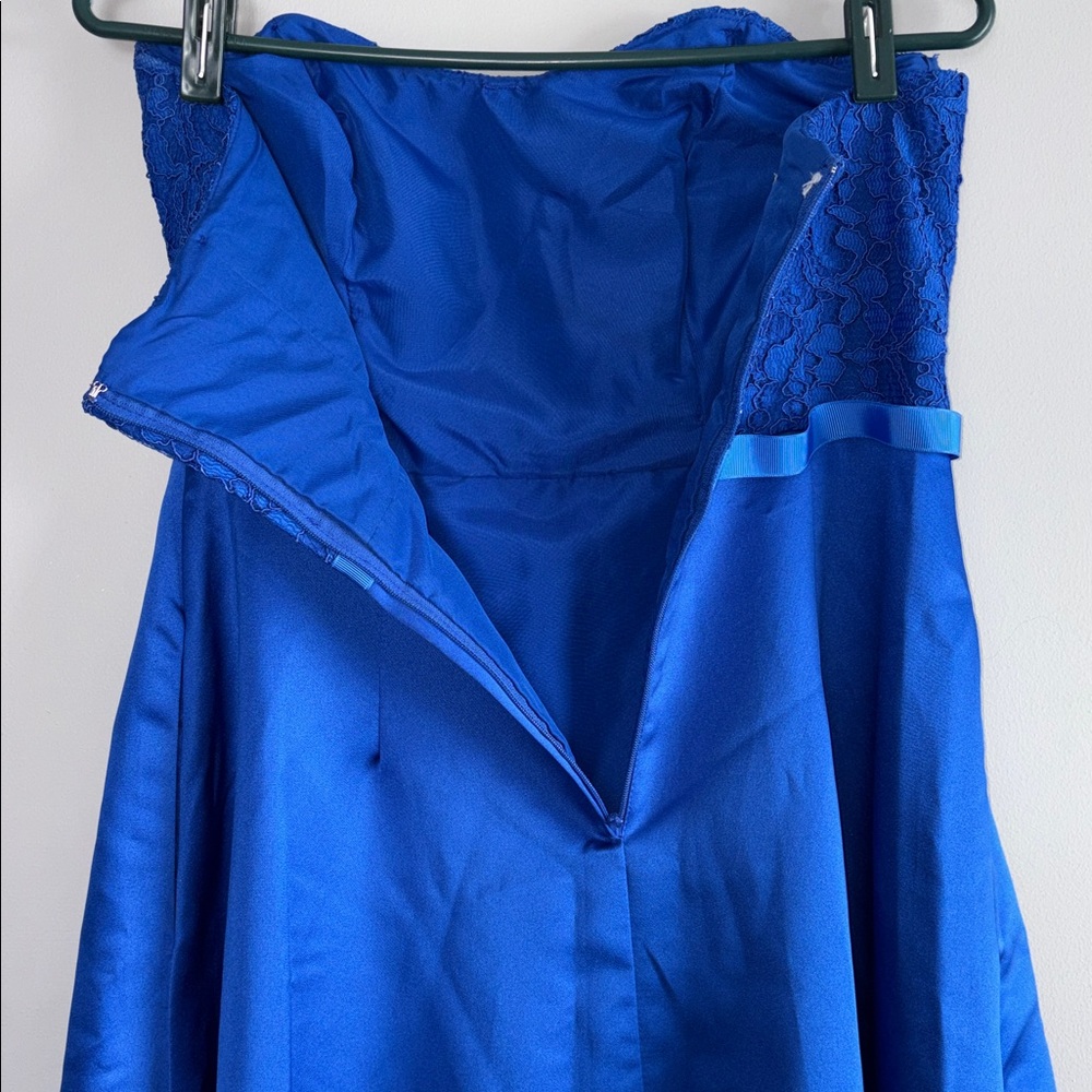David's Bridal Strapless Sapphire Lace Bodice Gown - Picture 9 of 12